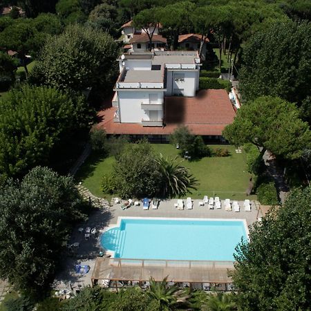 Hotel La Bussola Marina di Massa Dış mekan fotoğraf