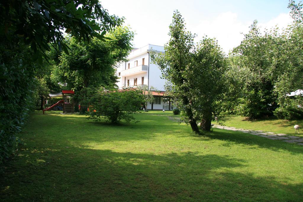 Hotel La Bussola Marina di Massa Dış mekan fotoğraf